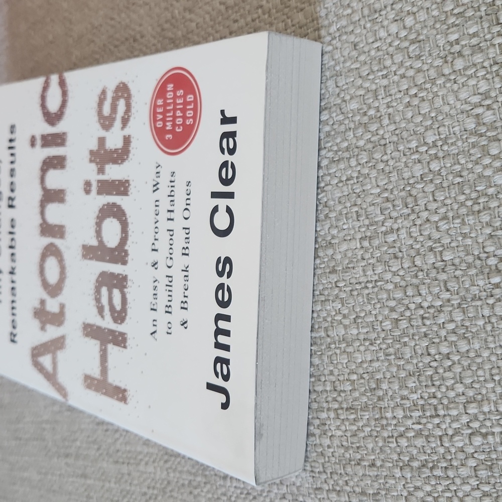 Atomic Habits by James Clear (English, Paperback) international bestseller - Picture 5 of 6